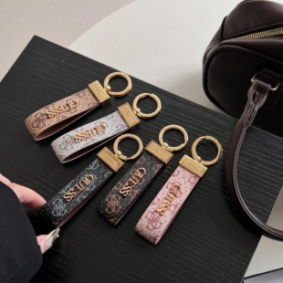 潮牌新款老花奢华汽车钥匙扣手机挂件个性创意精致男女包包挂饰链皮带车用防丢高档钥匙圈挂绳商务情侣吊坠