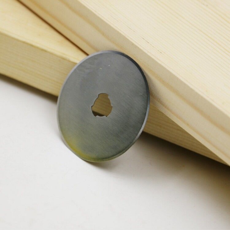 送收纳盒滚轮刀剪机圆片