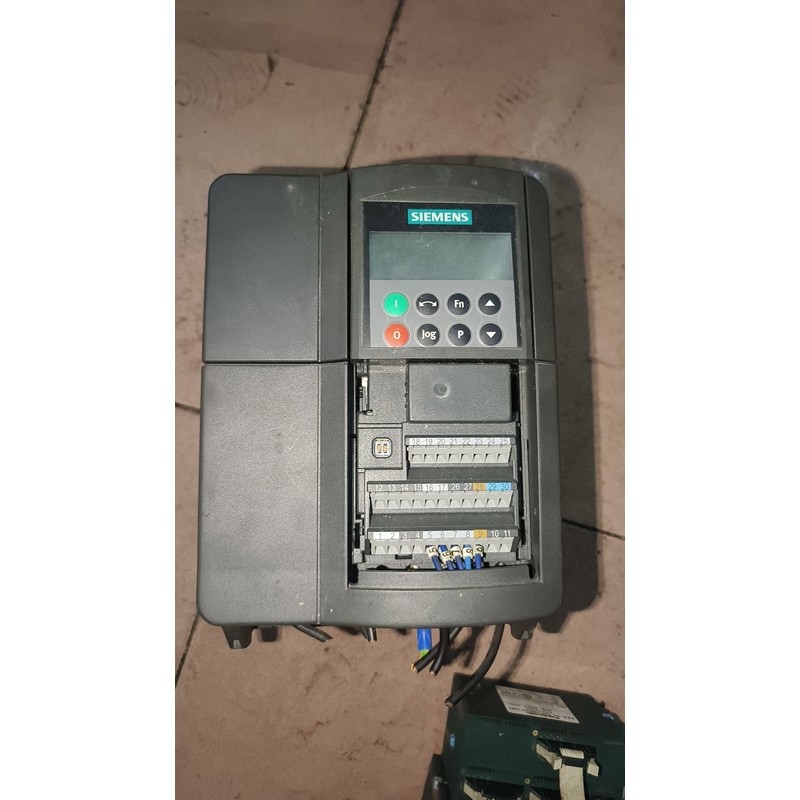 询价议价西门子440变频器6SE6440-2UD23-0BA1 3议价