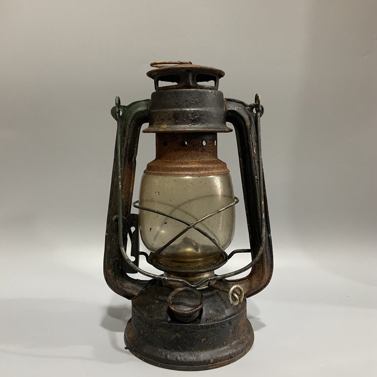 民俗怀旧老物件老煤油灯马提灯老式罩灯古董老马蹄灯复古装饰摆件