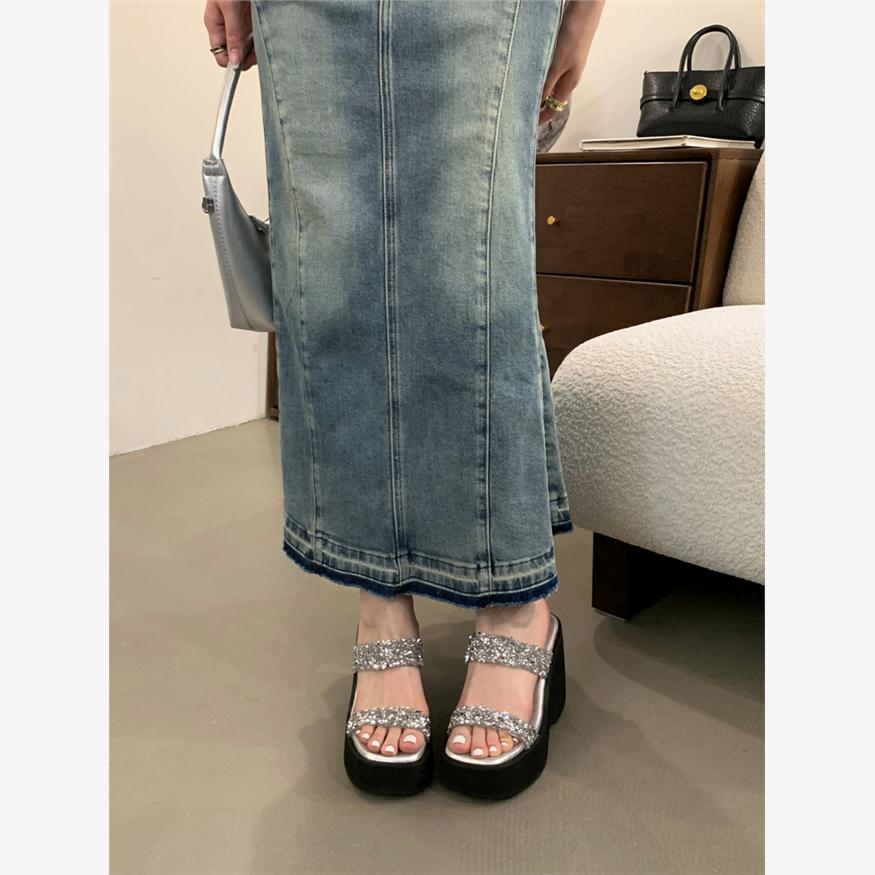 小个子不累脚！松糕底厚底凉鞋女夏季新款坡跟外穿透明亮片凉拖鞋