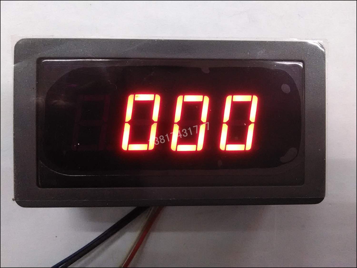 RT3Z-5135V 20V 30V 50V 100V 200V 直流数显电压表 直流5V供电