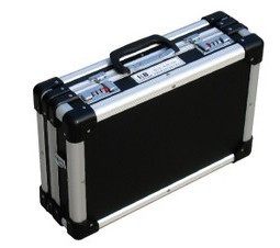 精制KD-4B黑色大包角带密码锁铝合金工具箱38*26*11CM