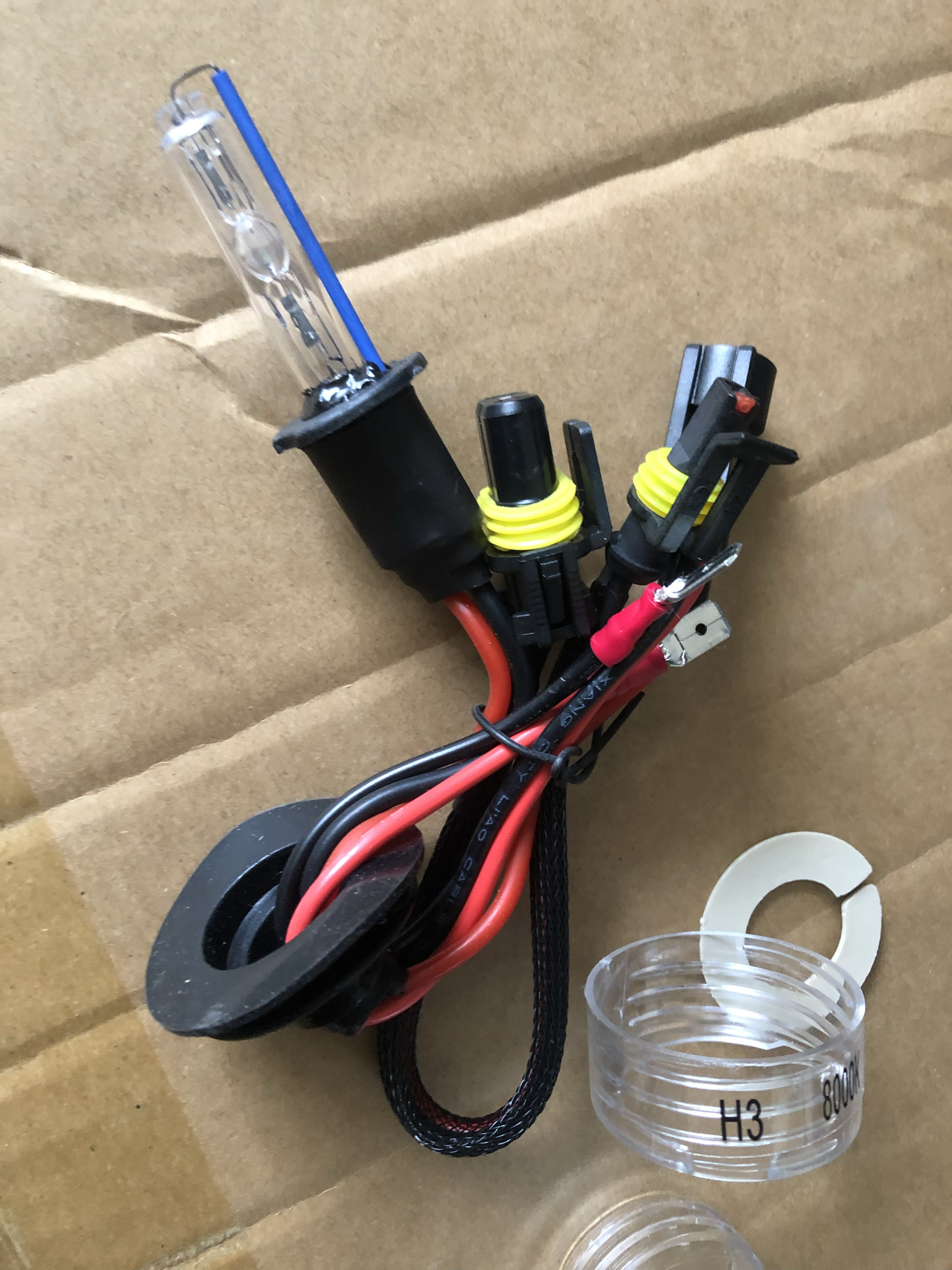 汽车氙气灯泡远近一体前