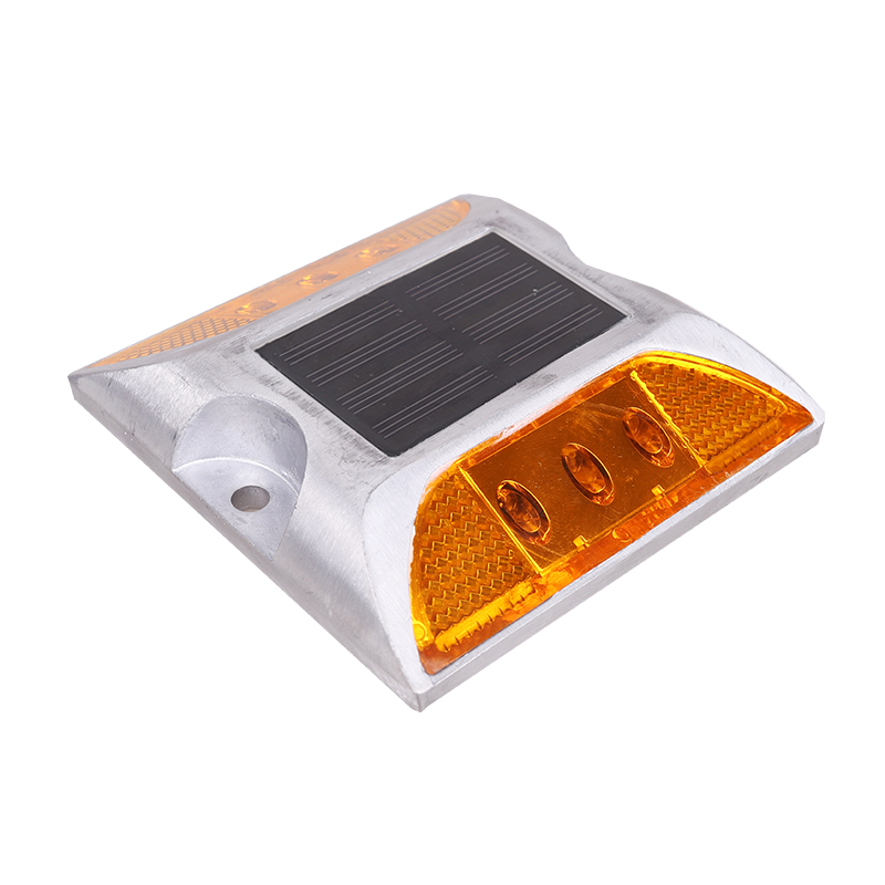 双面铸铝道钉反光减速路