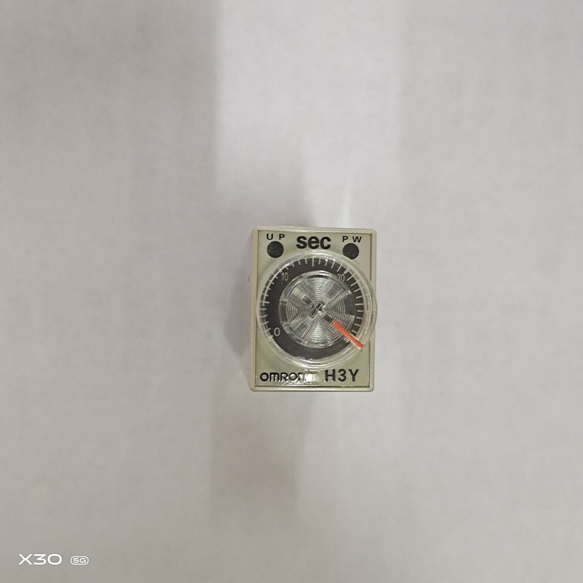 询价日本现货全新原装时间继电器H3Y-2-C 60S 30S 10S 220V DC24V