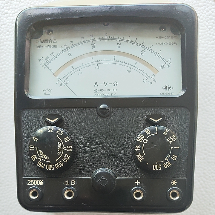 型指针式万用表旧浙江台