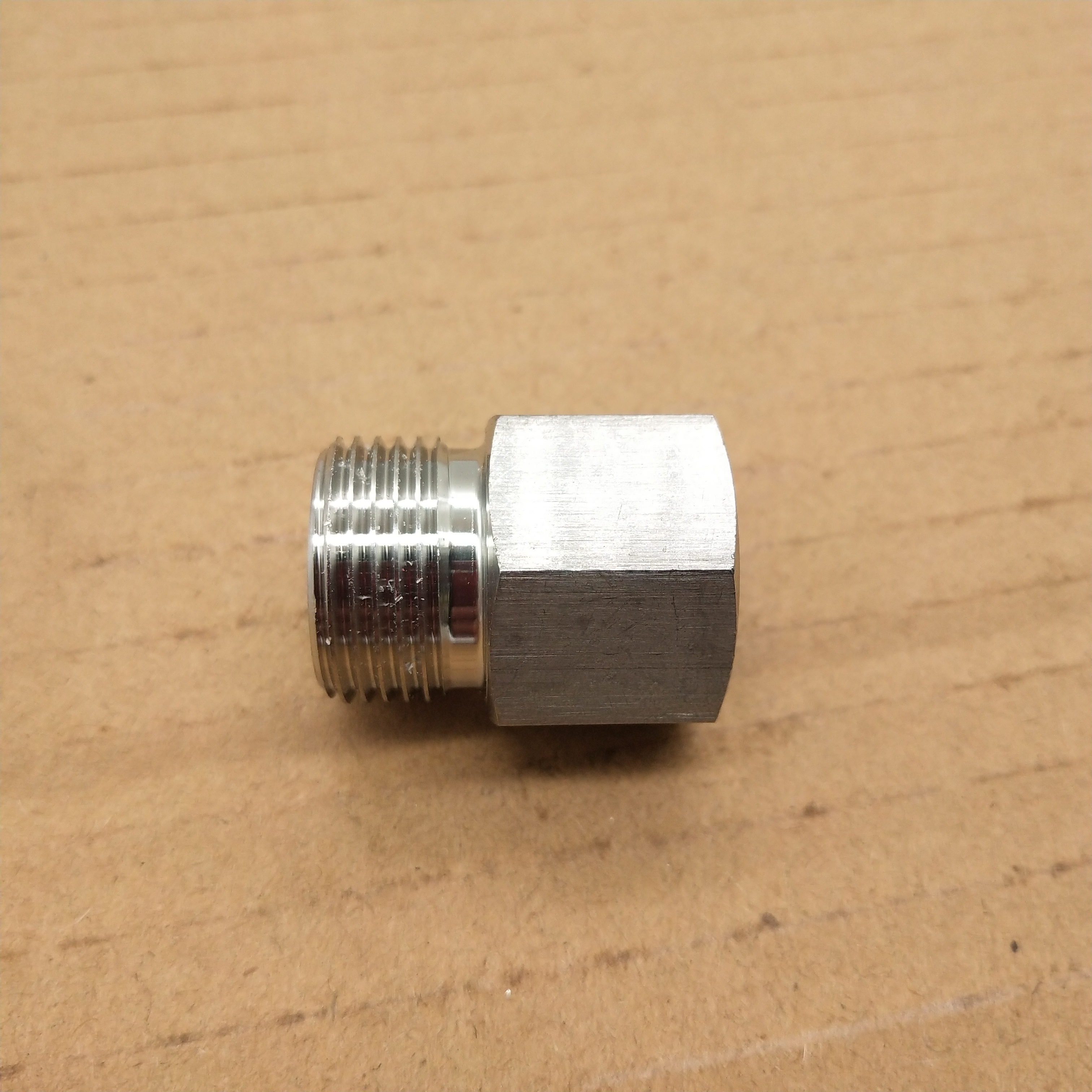 不锈钢接头转内丝变压力