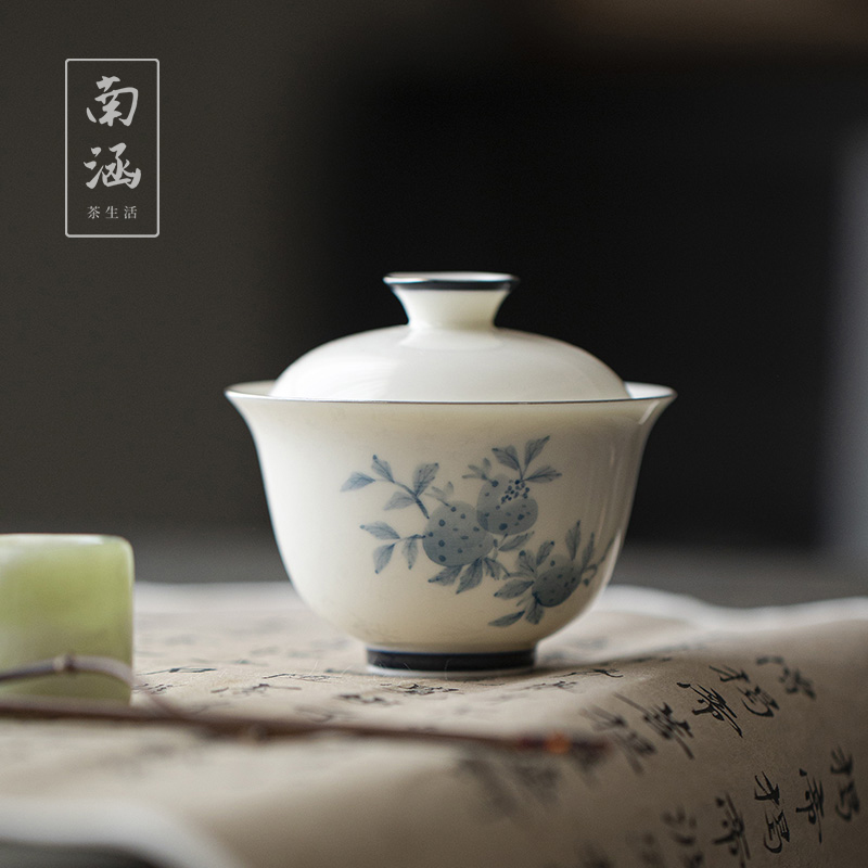 南涵手绘釉下彩玉瓷盖碗