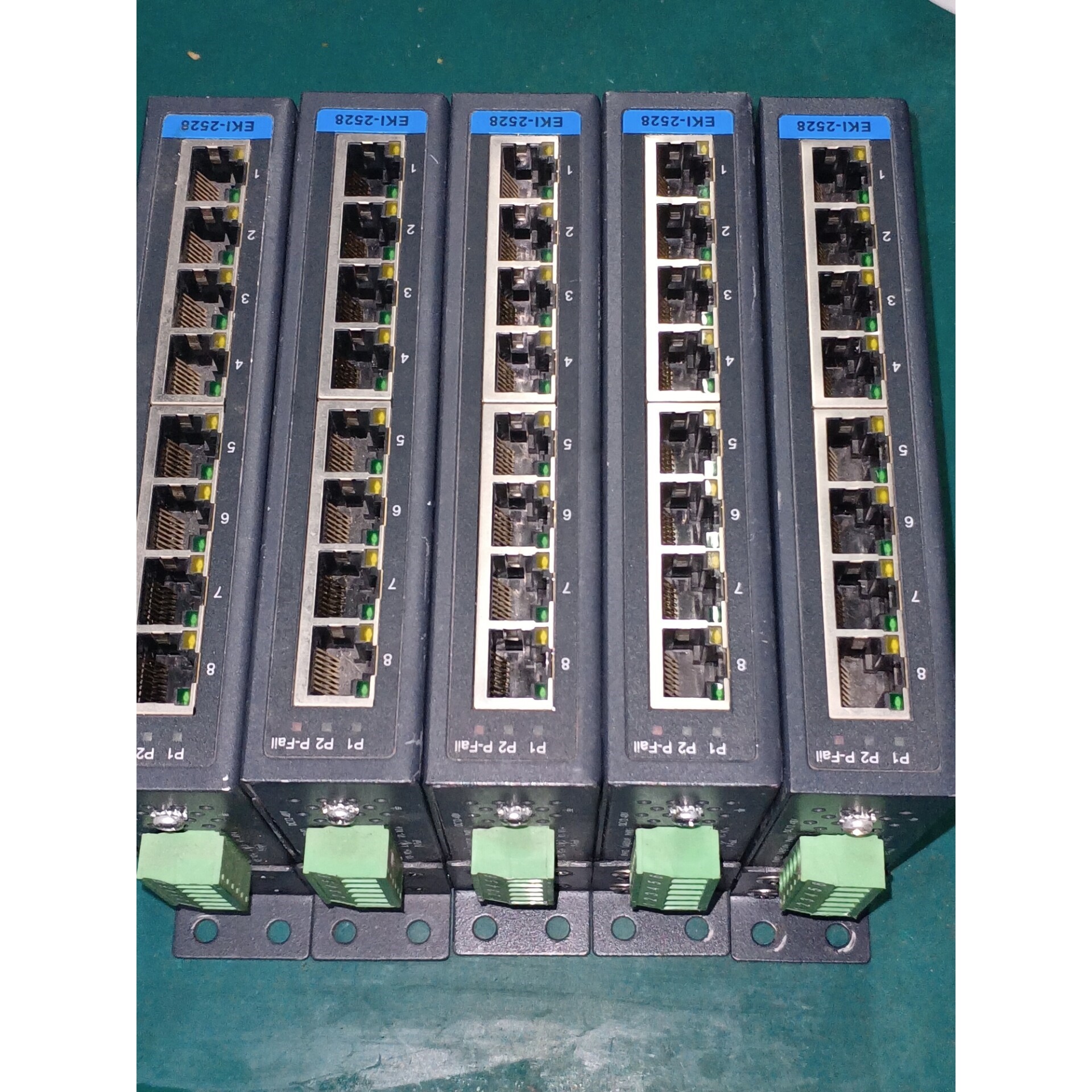 询价研华8口工业网络交换器EKI-2528议价