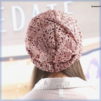 化疗后女士光头帽开颅手