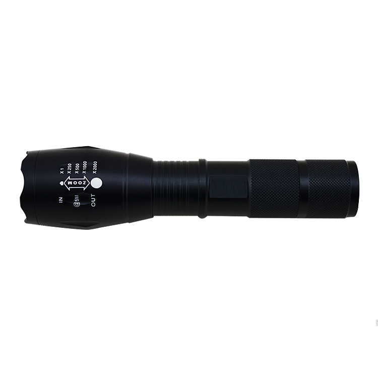 强光手电筒可充远射王小