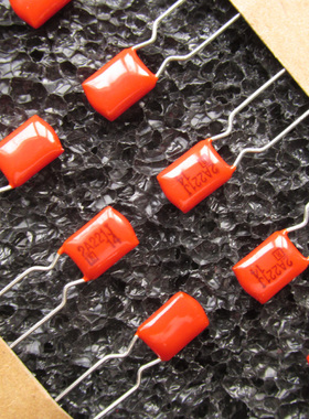 日本红宝石220P100V薄膜电容 国产100P/250V排带装机摩机等DIY用