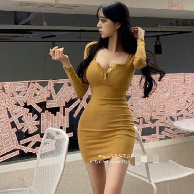 纯欲风女人味紧身显身材