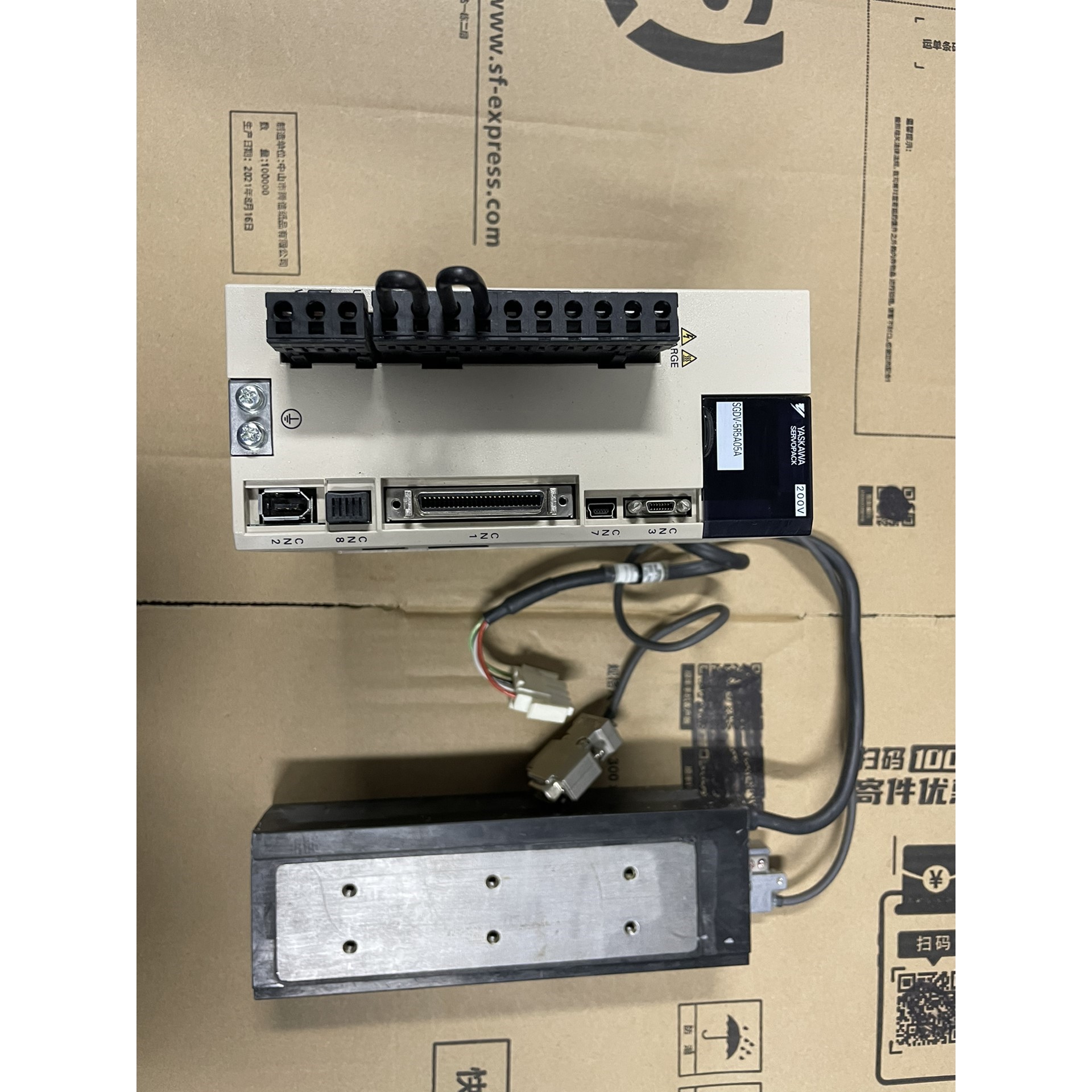 释迦自动化拆机安川伺服驱动器SGDV-5R5A05A,直线电机SGLF