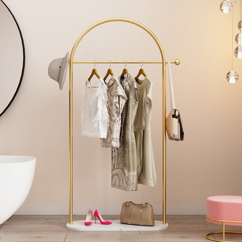 简约衣架落地卧室内易家