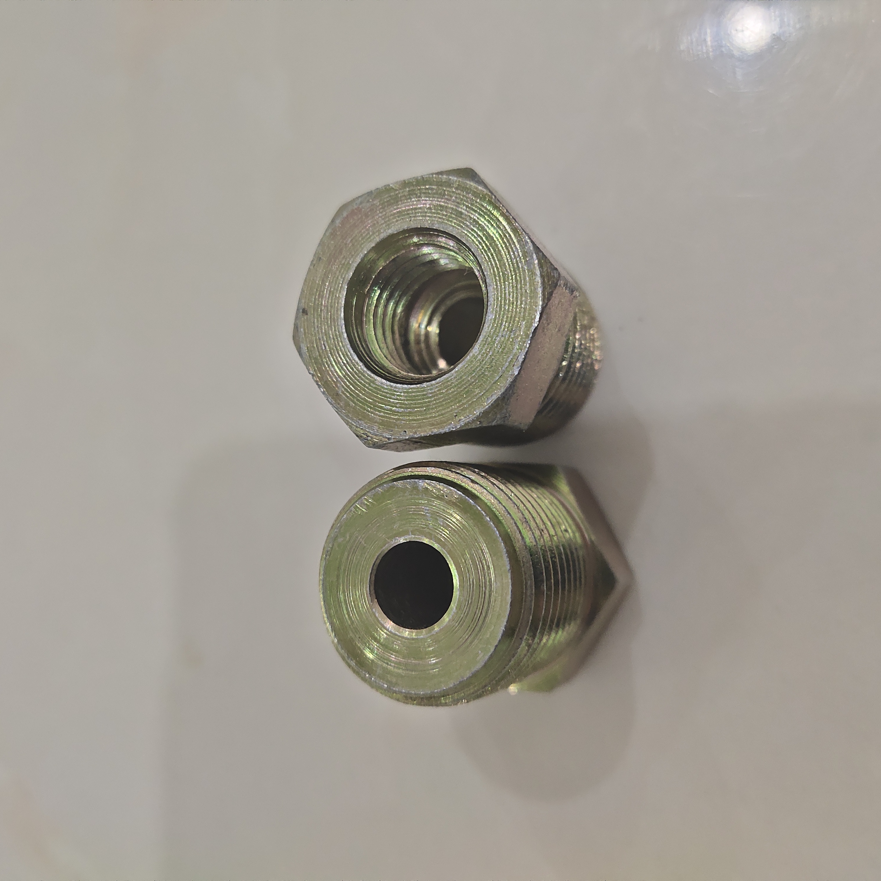 补芯接头外丝转内压力表