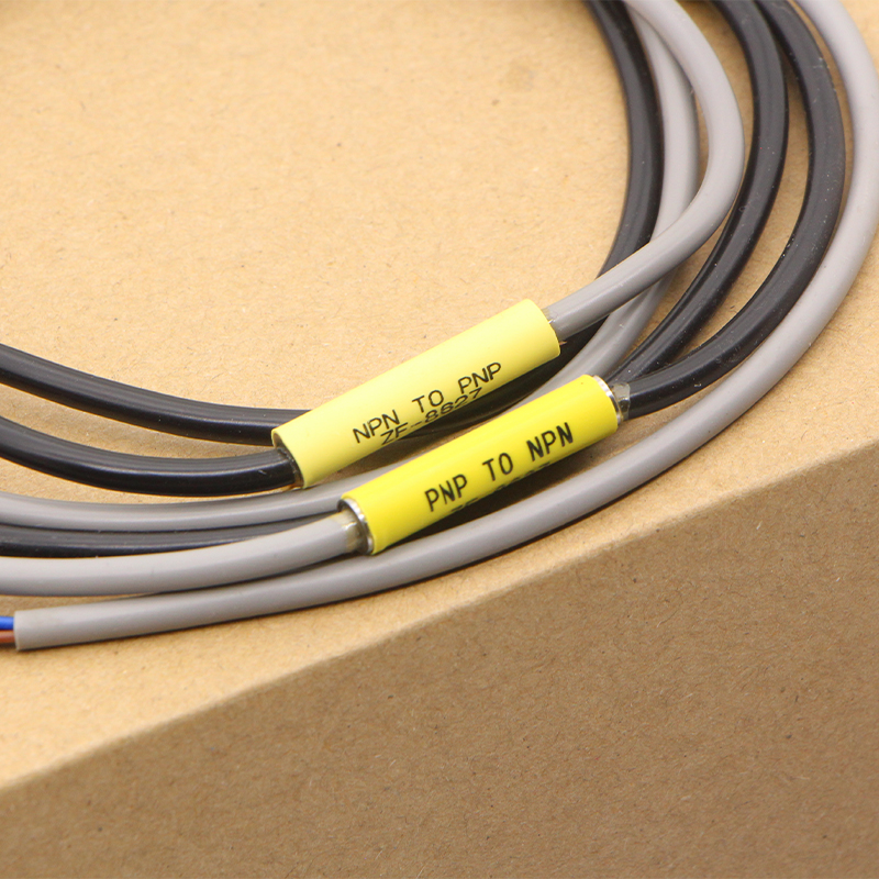 接近开关光电三线转信号