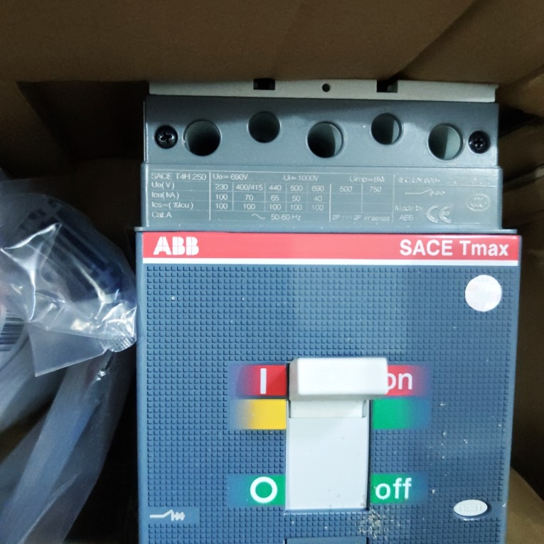 【工控数码】ABB T4H250 PR221DS-LSI R250 F F 3P 250A议价