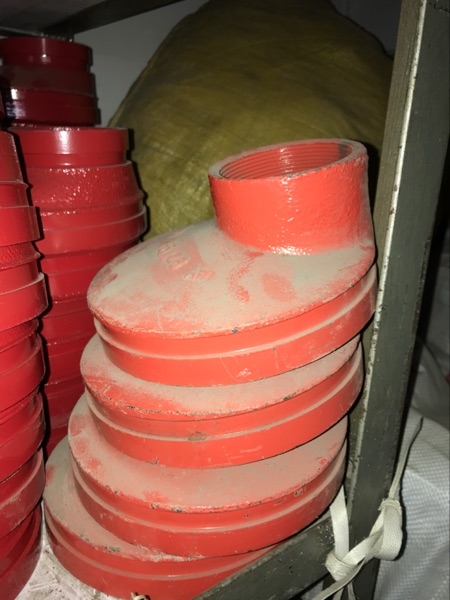 转偏心沟槽丝扣大小头变