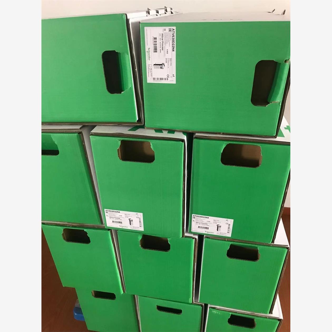 ATV930D22N4  施耐德变频器  22KW 6200议价