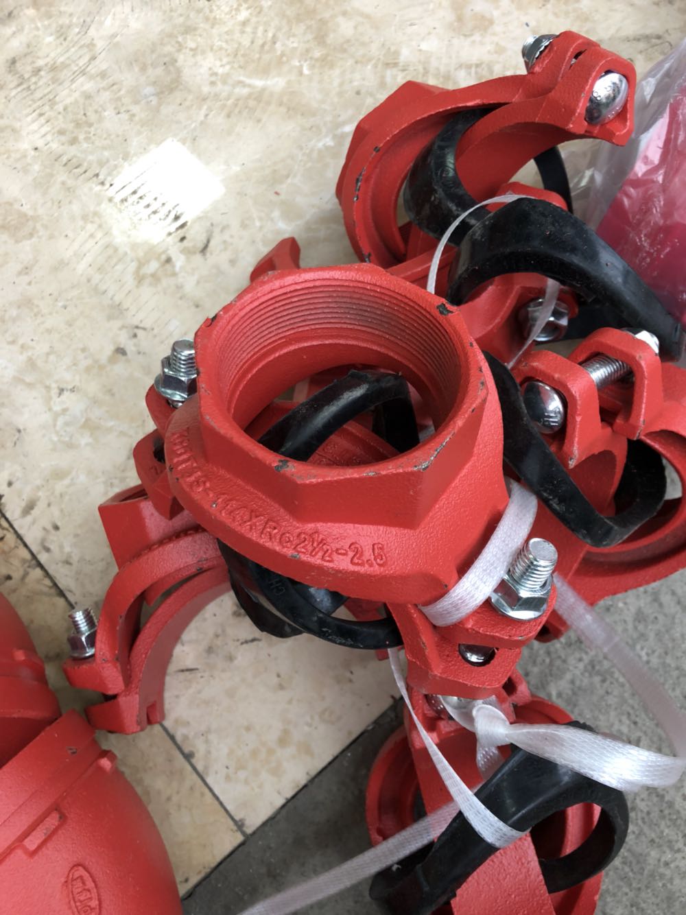 消防沟槽机械丝扣三通箱