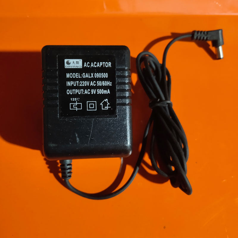 大阳友声电子秤变灯充电器通用型6v11v9v12v圆孔三孔锂电池充电线