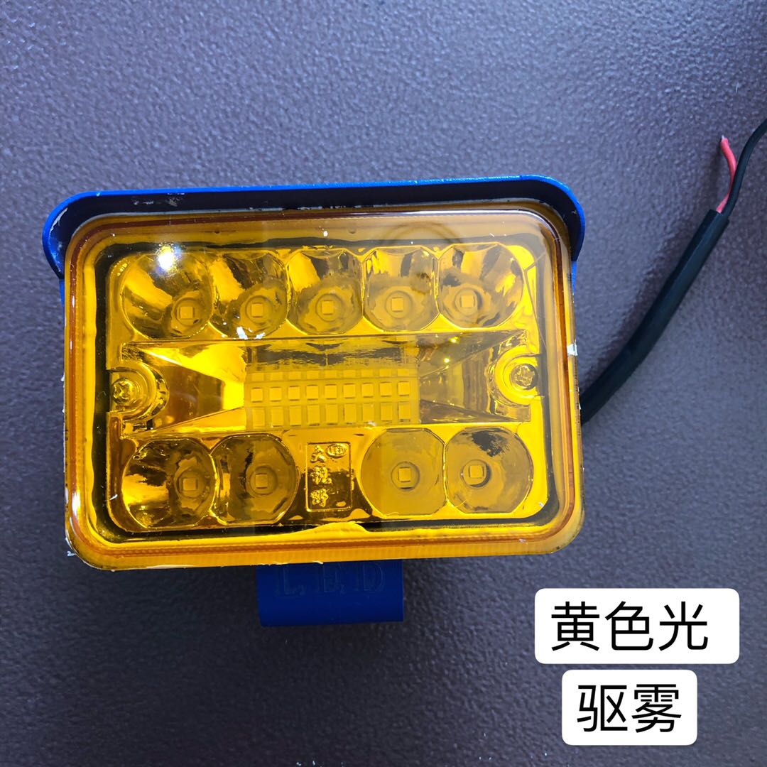 货车射灯伏汽亮倒工程铲