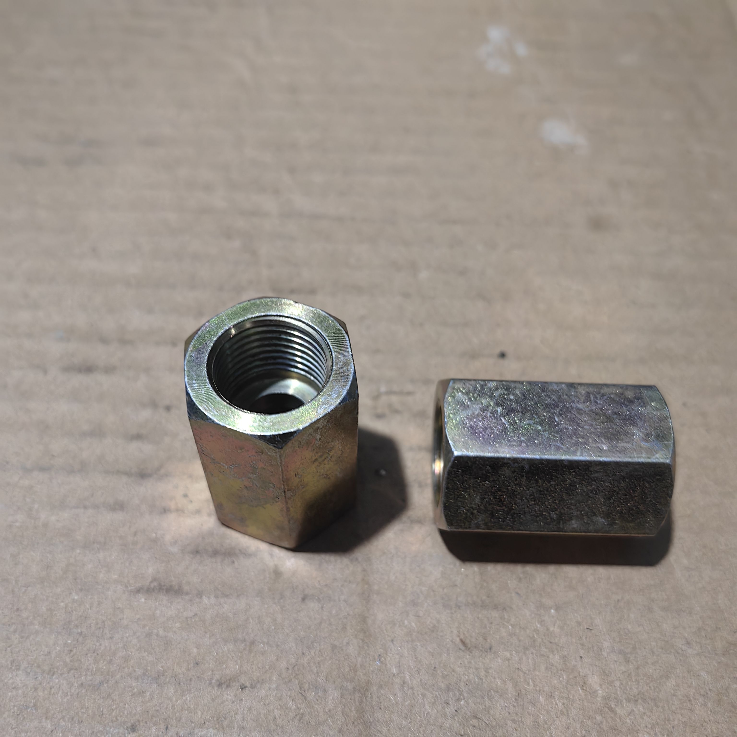 双内丝转管箍等径公制高