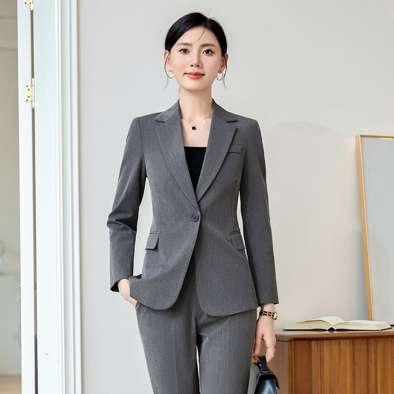 灰色西装套装女职业正装