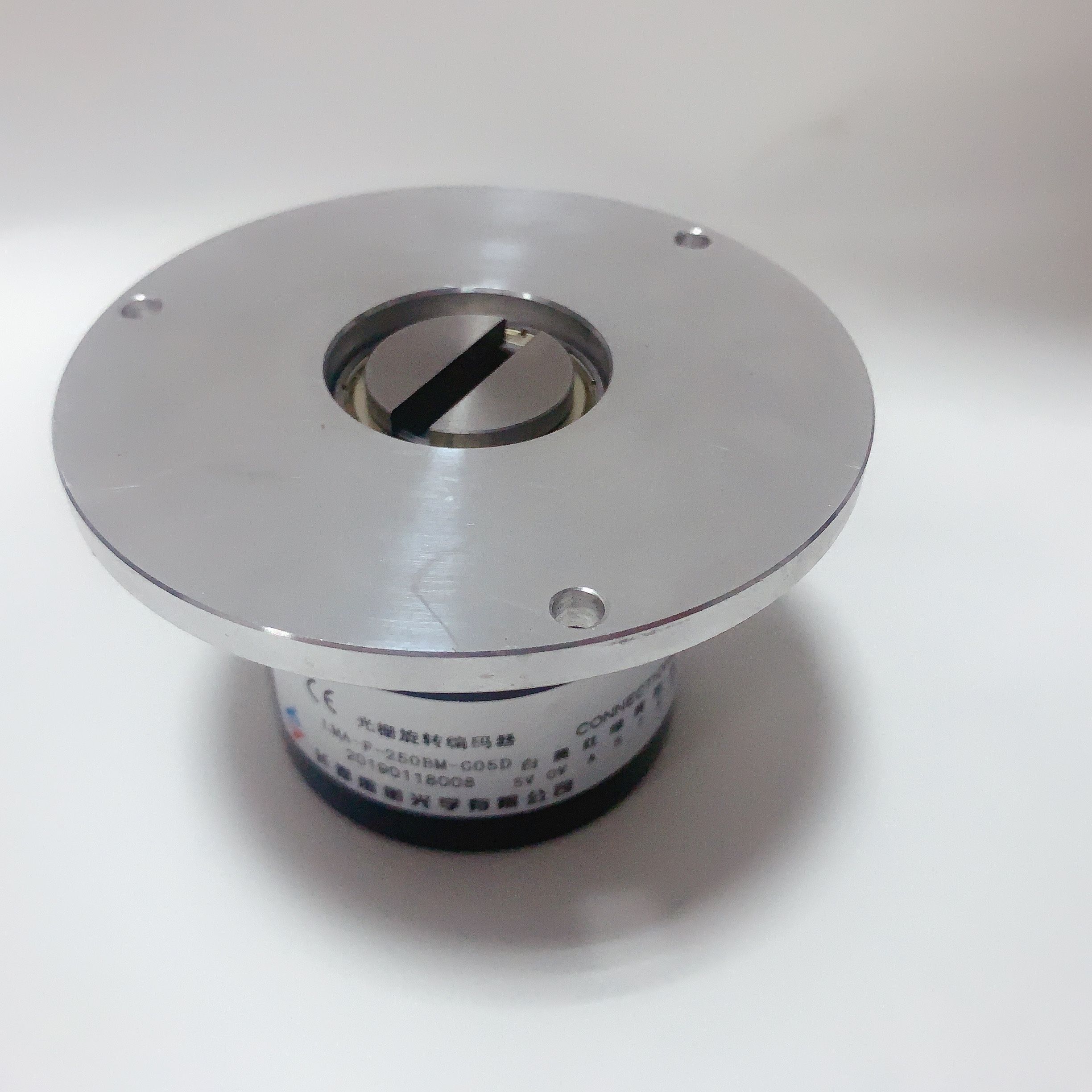 长春LMA-F-200BM-G05L-2M 法兰编码器 自动化设备光电旋转编码器