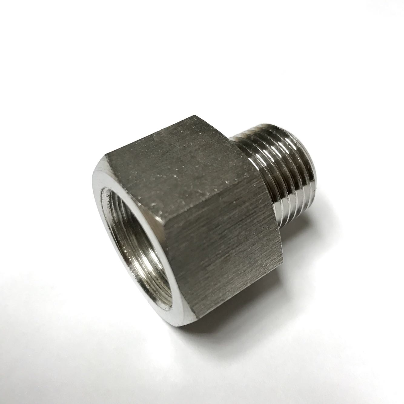 转换接头五分变四内螺纹