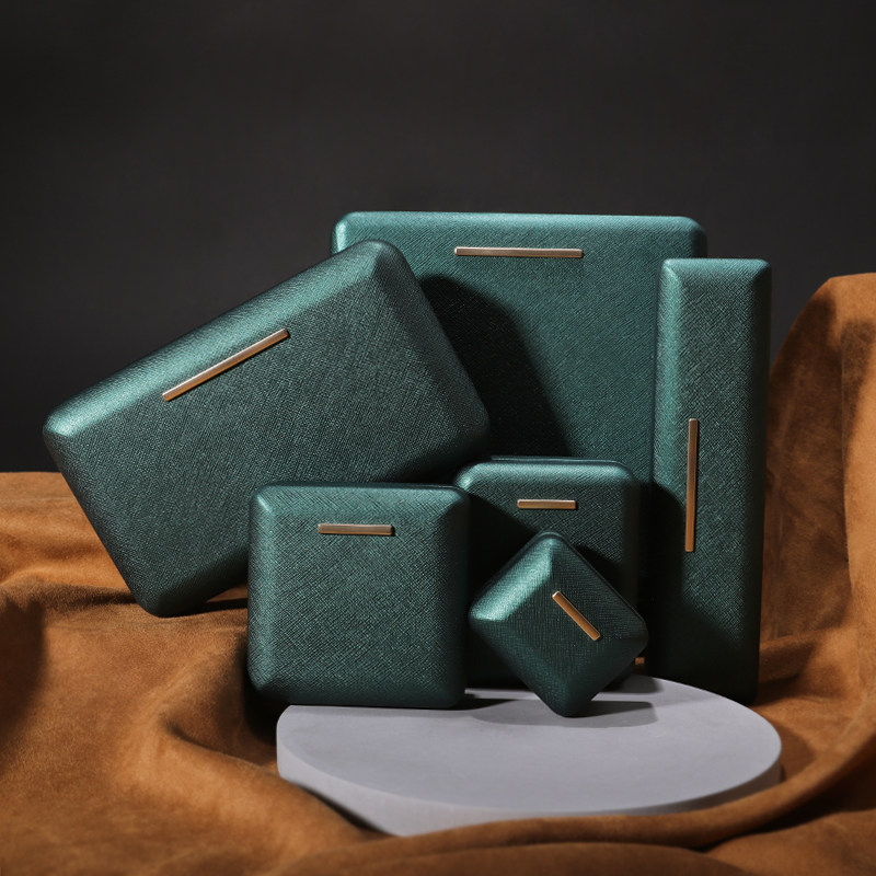 高档珠宝首饰包装盒金属皮盒手镯手链饰品收纳套盒吊坠戒指礼盒子