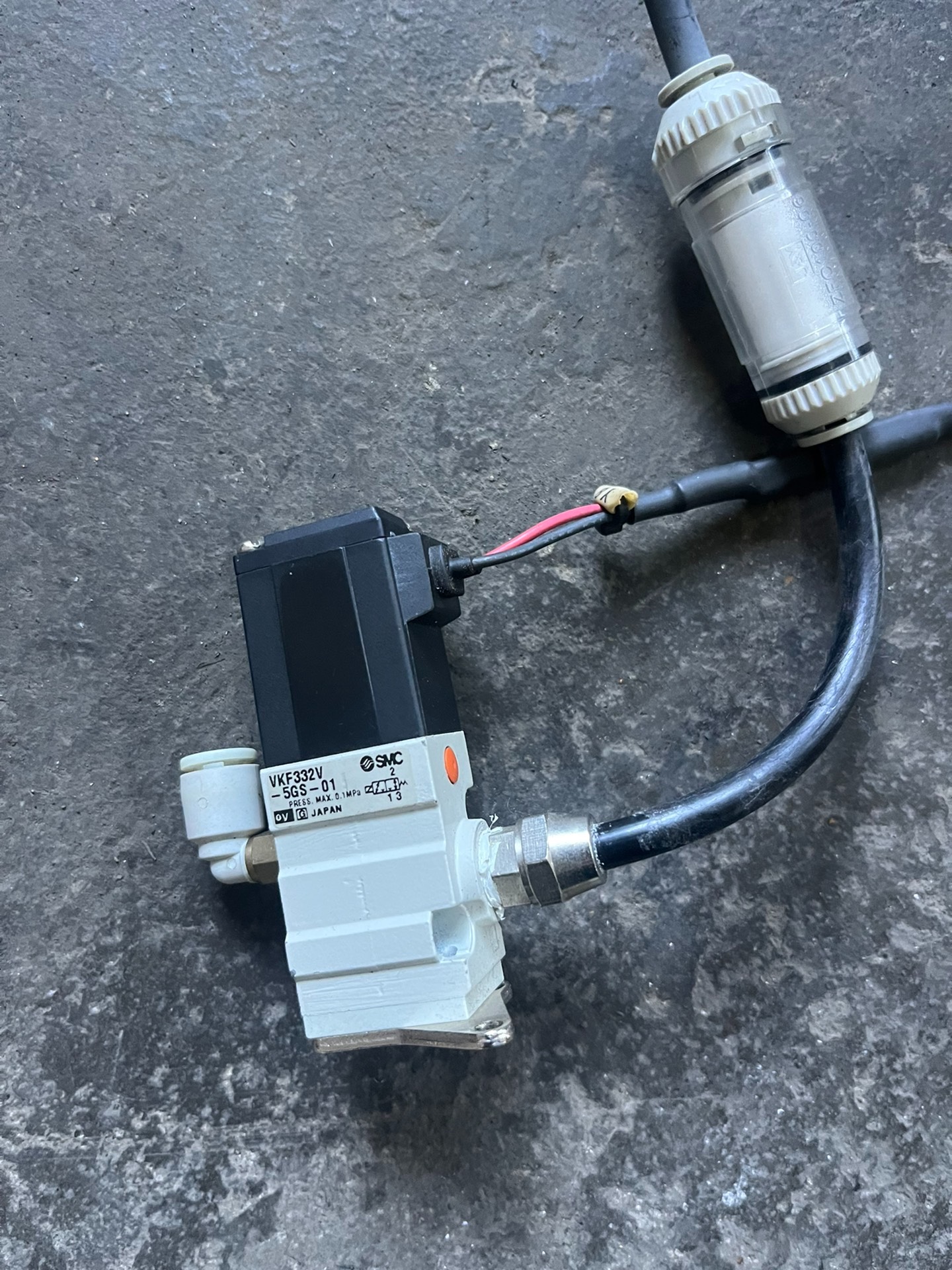 日本smc电子阀，型号vkf332v-5gs-01，拍【议价】