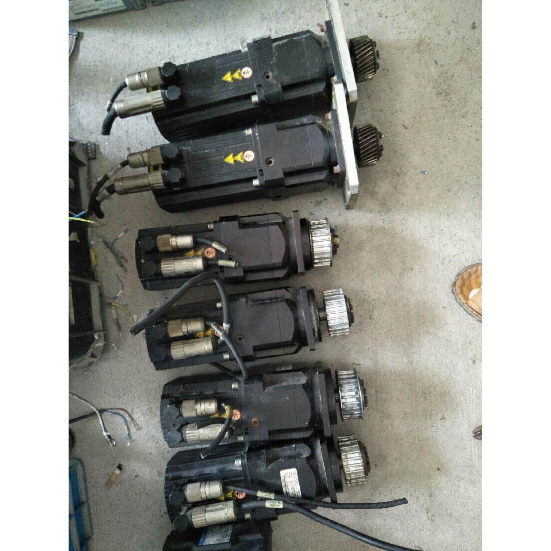 释迦自动化拆机穆格电机带减数头0.95kw和1.8kw低价出g41