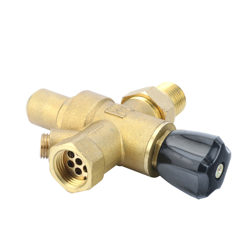 锅炉太阳能热水器膨胀罐稳压罐安全自动补水阀4分6分dn15 20