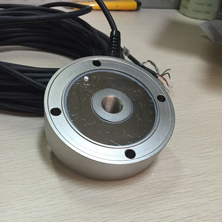 美国世铨轮辐式拉力机称