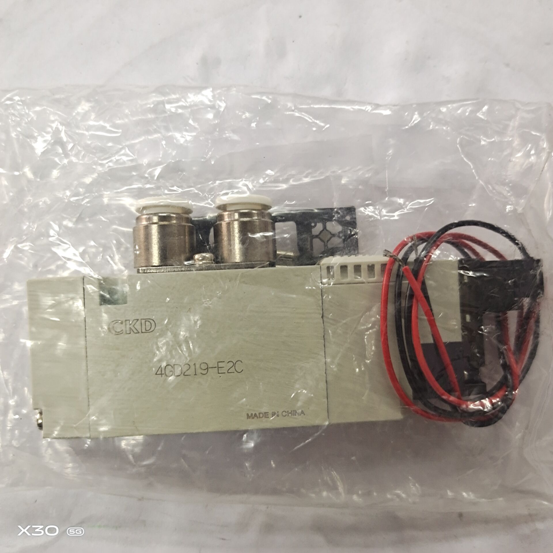 释迦自动化日本CKD电磁阀4GD219-E2C 4GD219-C6-E2C-3 实物拍摄 D
