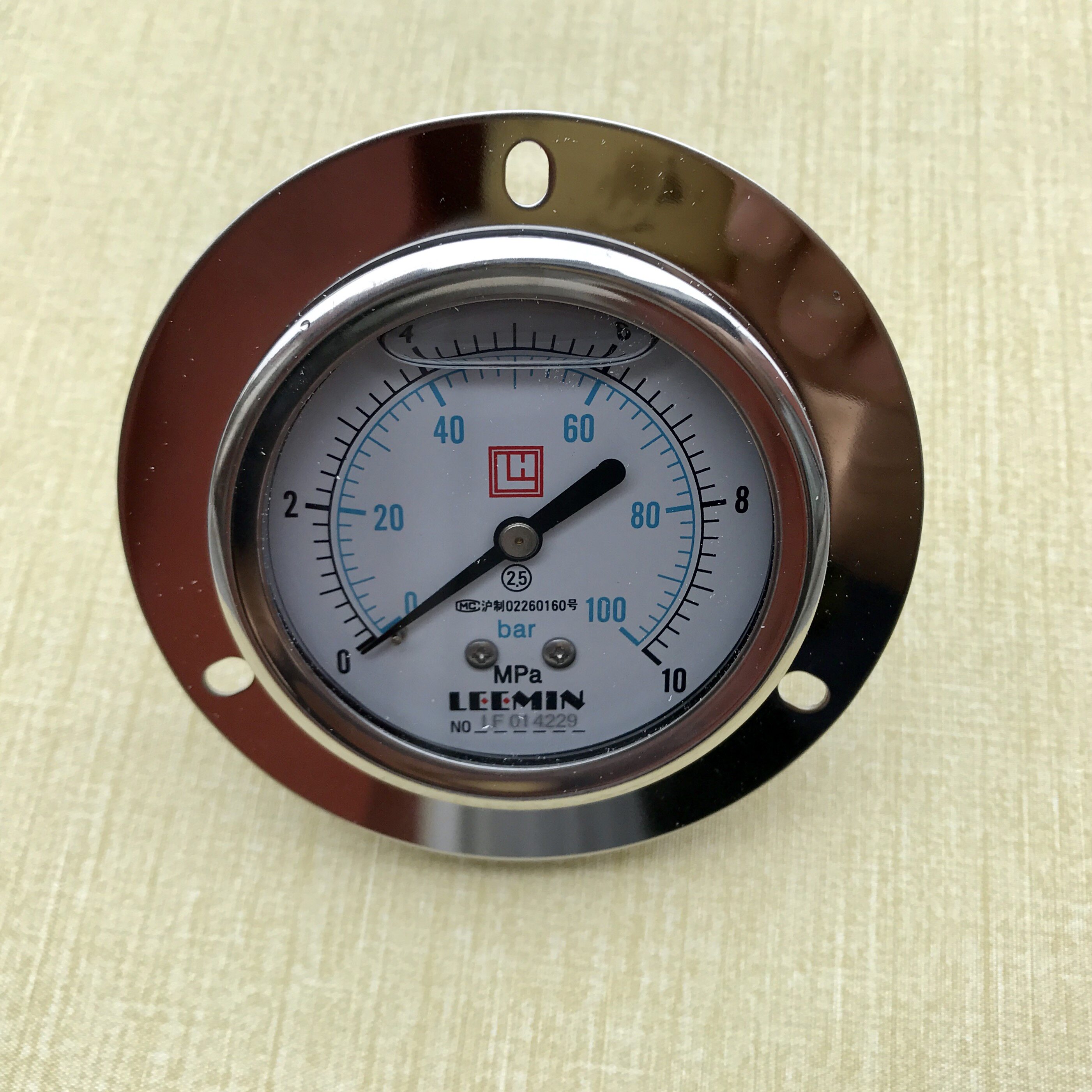 leemin YN-63IV 0-40MPA 轴向带边耐震压力表 背后外壳直径63mm