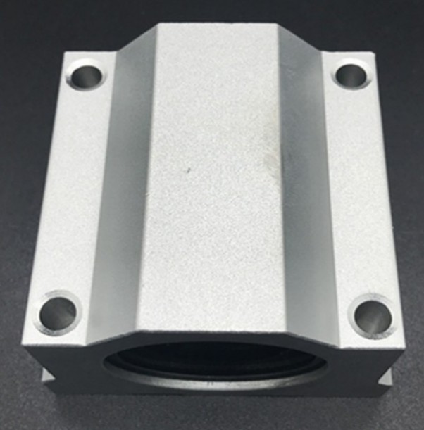 直线轴承/箱式滑块/SC8/10/12/SC16/SC20/SC25/SC30/40/50UU轴套