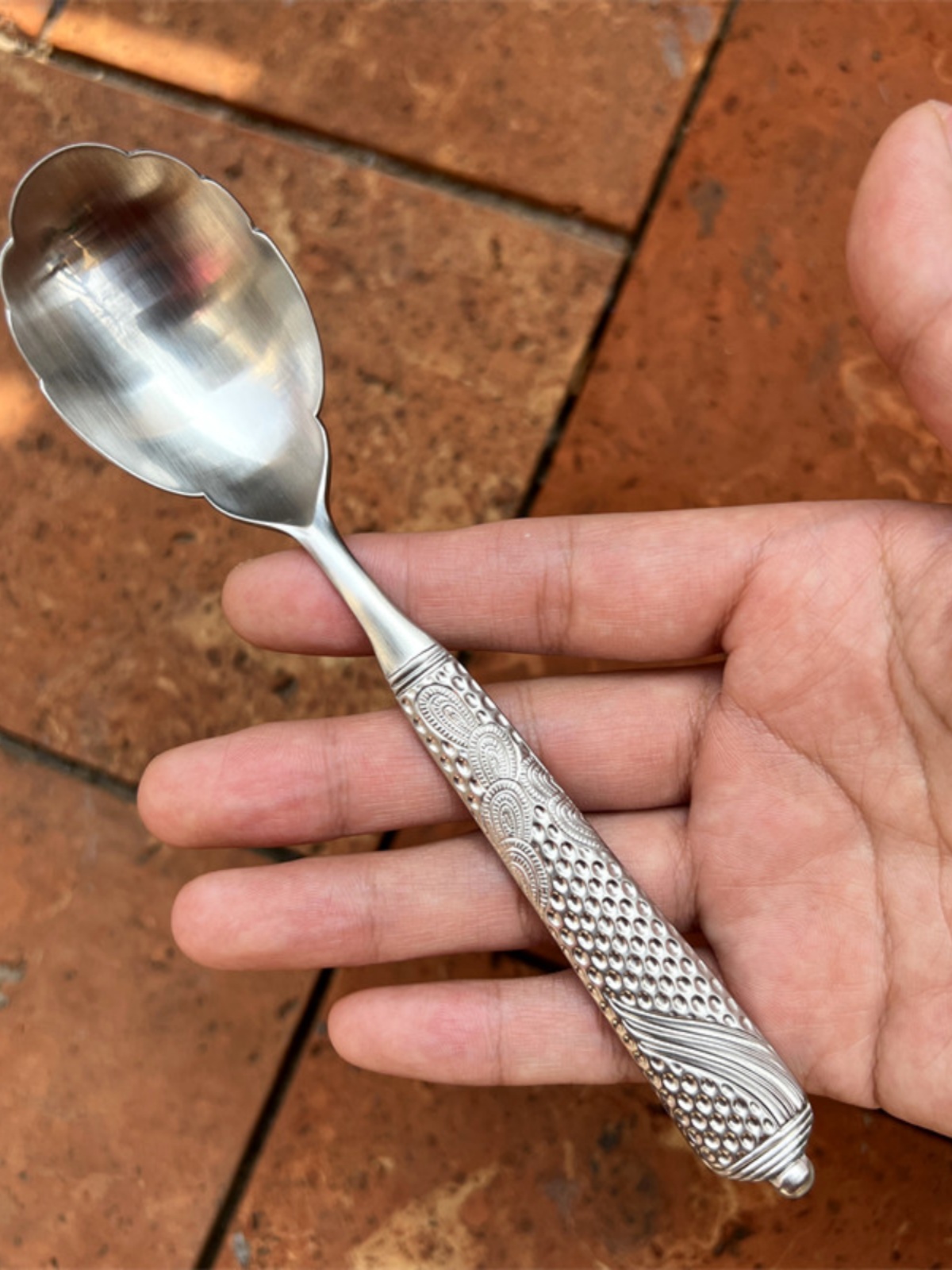 【孔雀尾】磨砂304不锈钢勺子饭勺餐勺花瓣勺头家用长柄饭勺汤勺