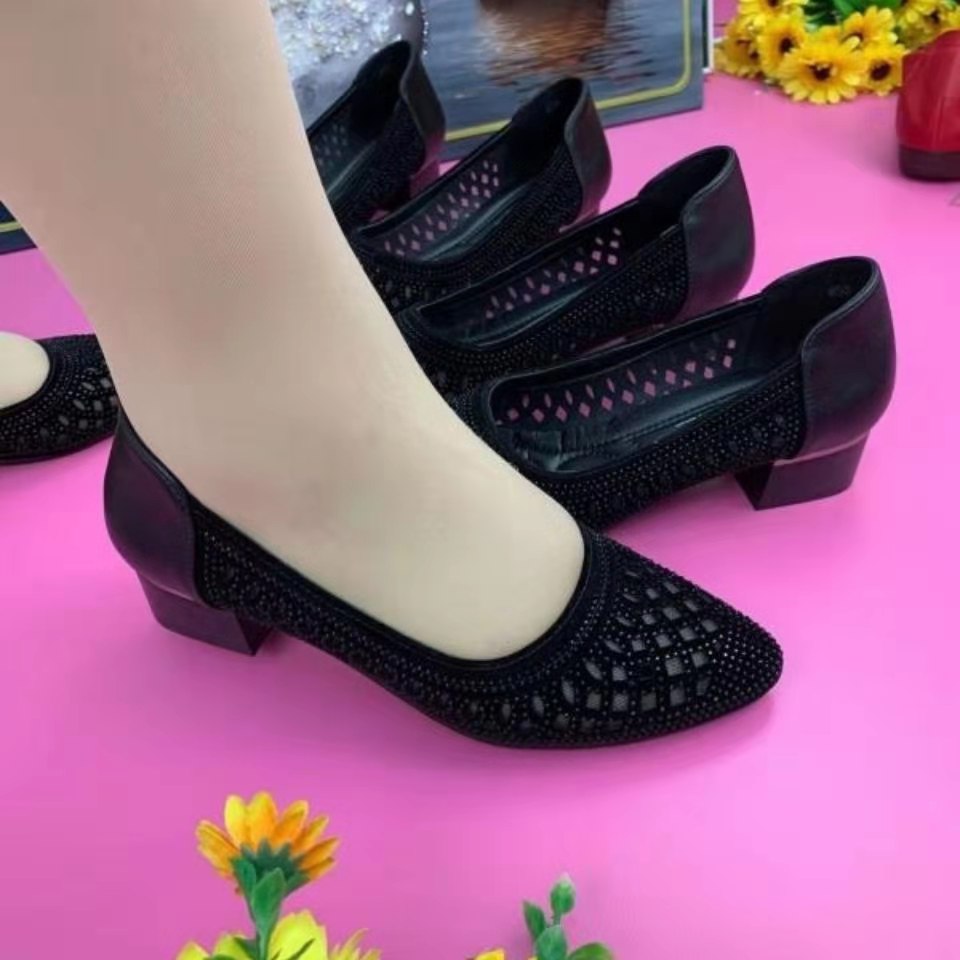 真皮镂空女凉鞋2024夏新