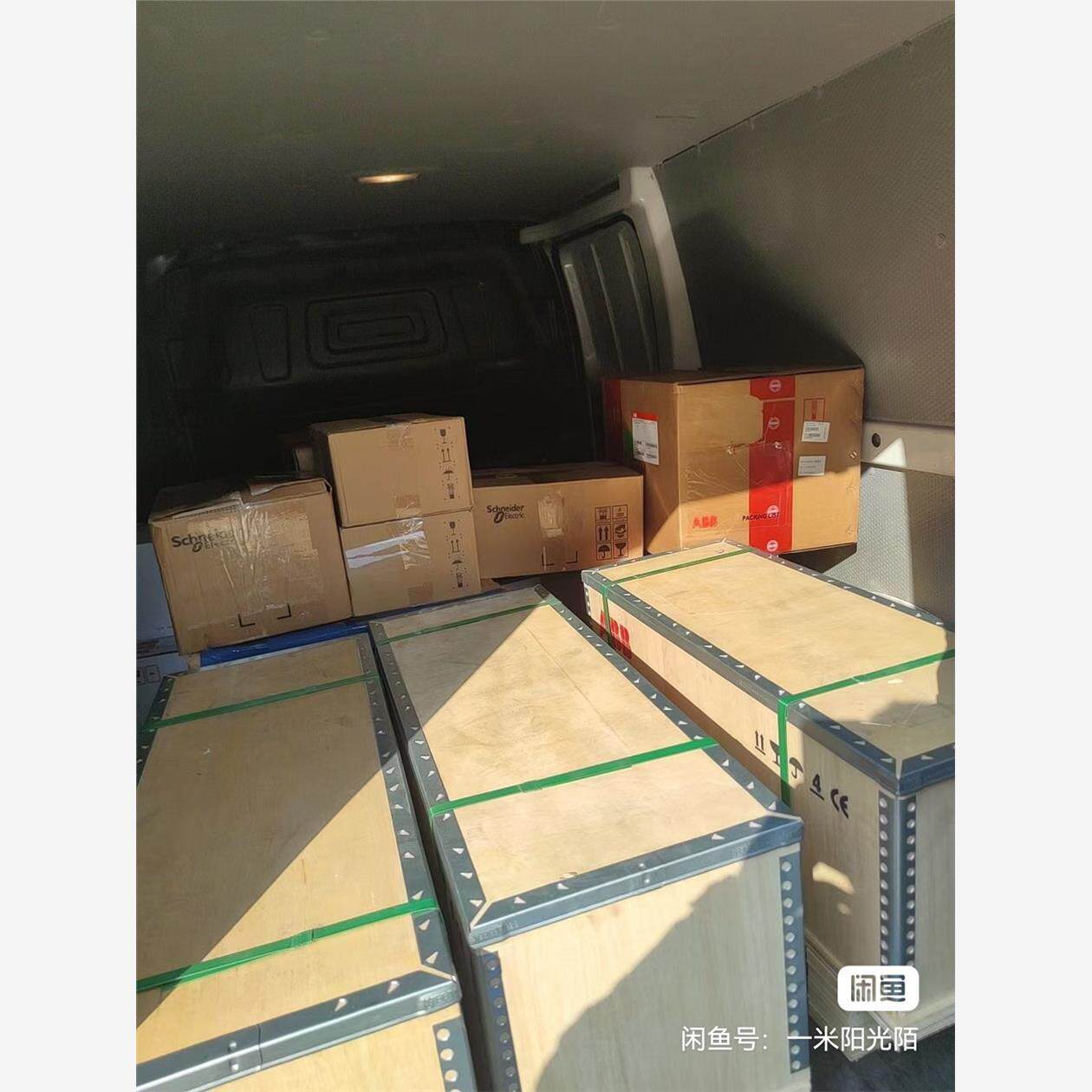 ABB电容器 R14 30KVAR 400V 50HZ 电抗议价