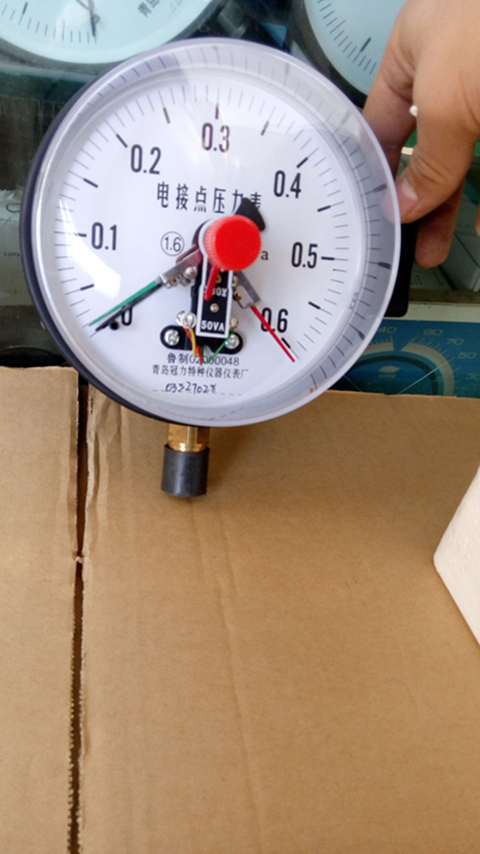 YX150C磁助电接点0.6,1,1.6,2.5等MPA青岛冠力特种仪器仪表厂