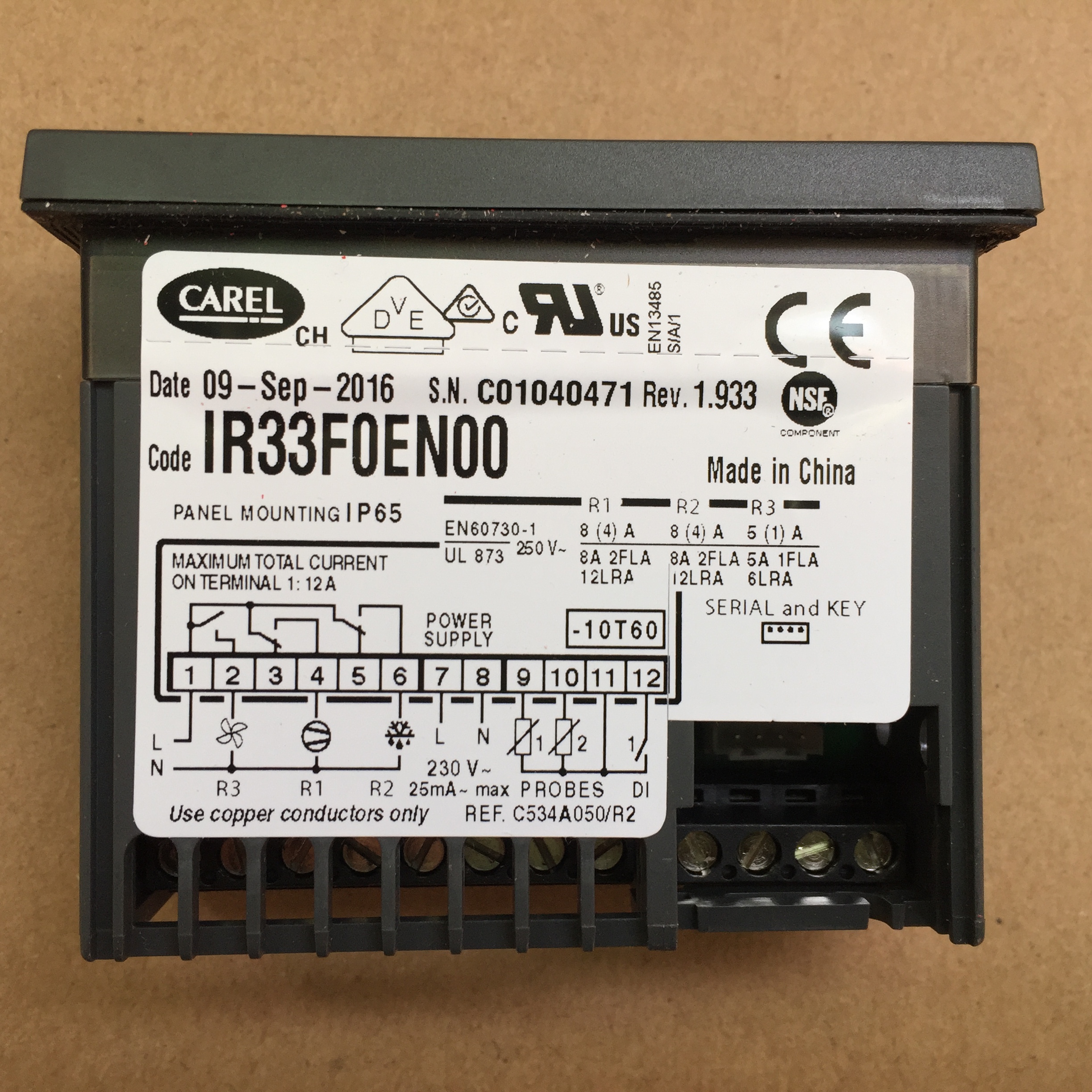 意大利卡乐温控表 CAREL  IR33F0EN00 CAREL  IR33FOENOO