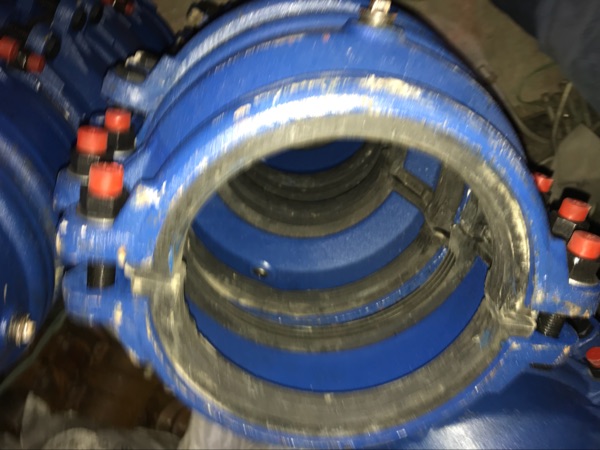 电熔直接弯头三通漏水抢