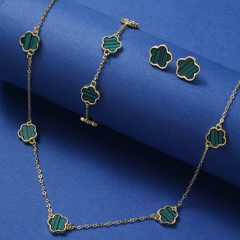 Cross border hot selling lucky five petal flower five leaf