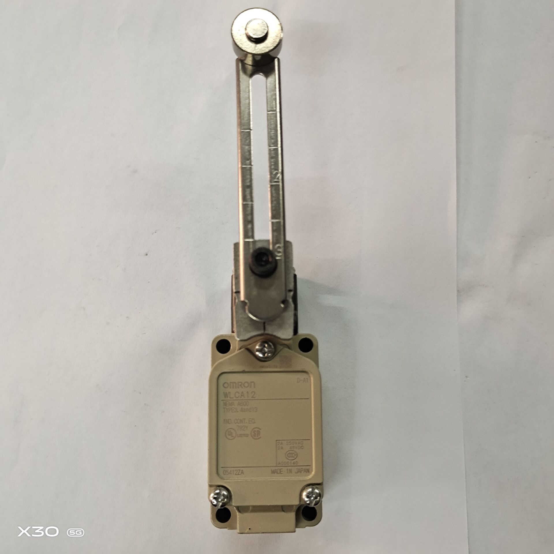 询价WLCA12-2N摆杆型原装进口OMRON日本现货2回路限位开关WLCA12