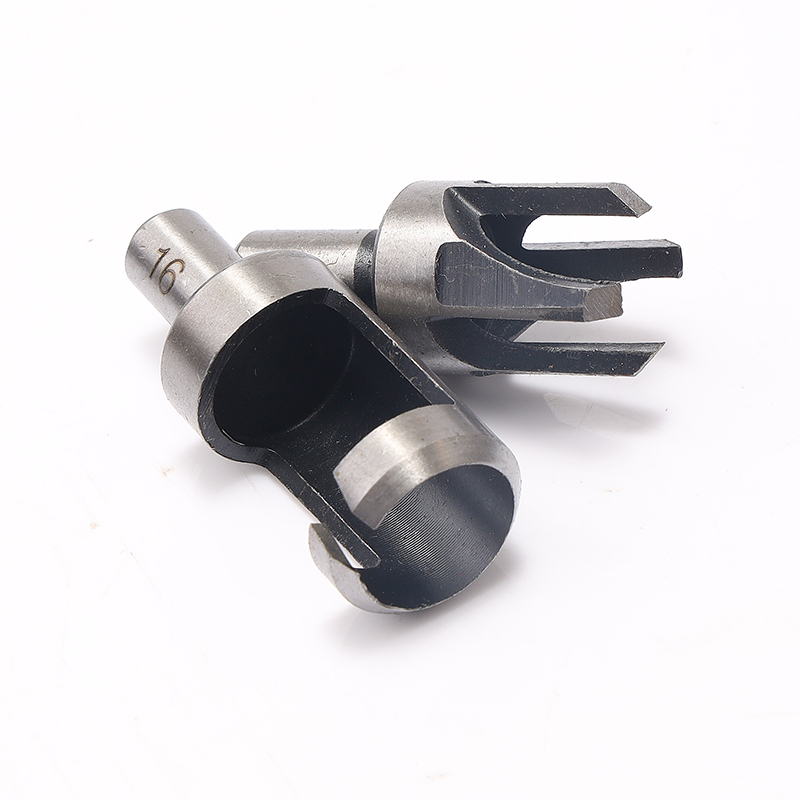 筒式爪圆木榫钻头工开孔