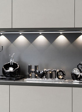 暗黑系高级感摆件小众轻奢装饰品入户进门口高档玄关钥匙收纳摆件